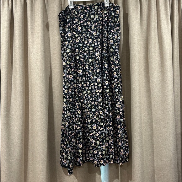 Who What Wear Black Floral Maxi Skirt - Picture 4 of 4